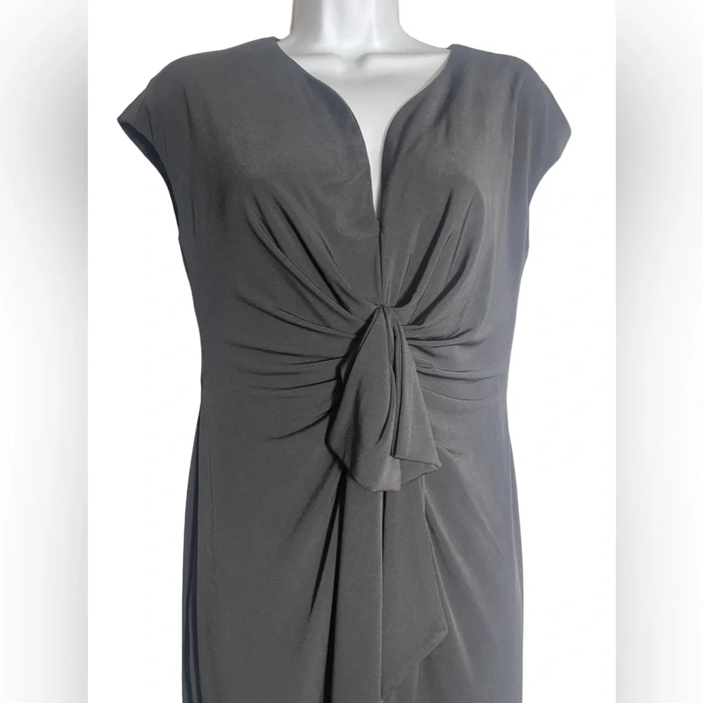 Donna Ricco dress size 6 simple black dress for career or evening wear 🖤 - Picture 3 of 5